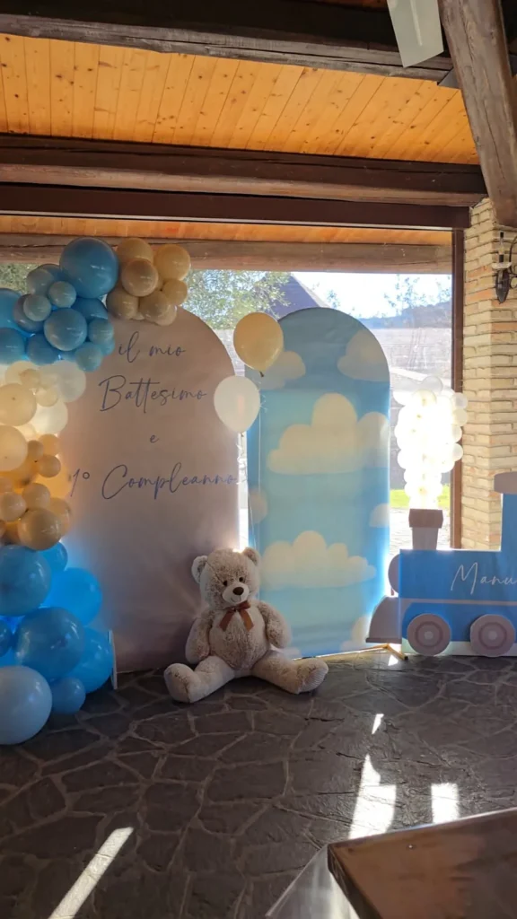 Allestimento per battesimo e primo compleanno con orsetto